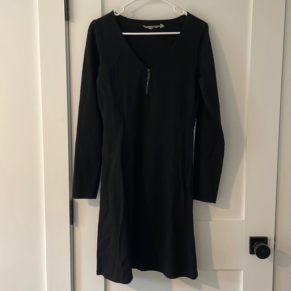 Woman’s Athleta Dress Size Small